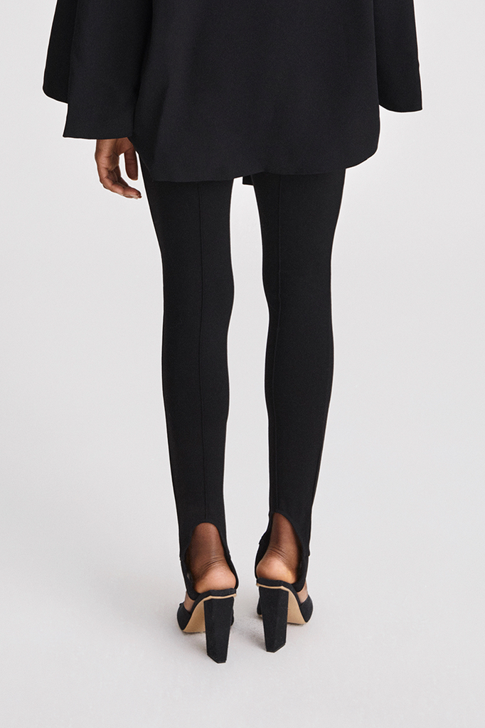 http://stylein.com/cdn/shop/products/stylein-minimalistic-scandinavian-timeless-swedish-design-womenswear-classics-classic-danae-black-leggings-tights-heavy-jersey-2_1024x1024.png?v=1667469146