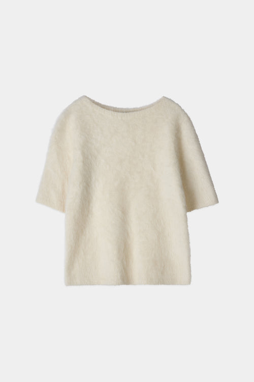 cream knitted short sleeve top stylein loha model image