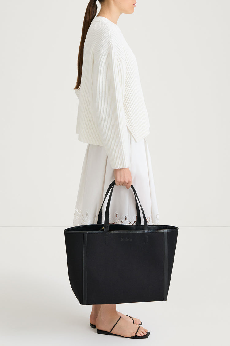 Abella rib knit sweater white stylein model image side