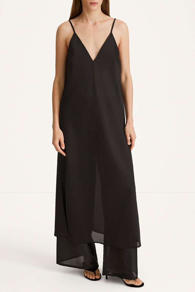 Babeline long transparent v-neck dress black stylein front
