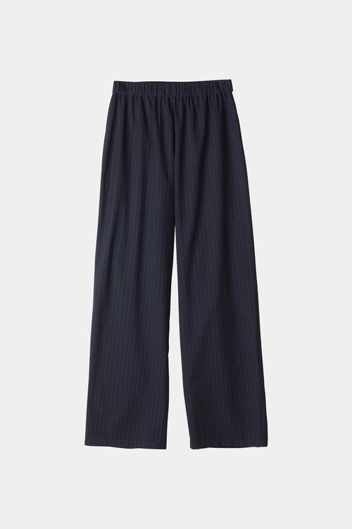 navy stripe trousers stylein belicia model image