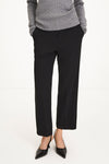 Berzo trousers cropped black stylein model image front close