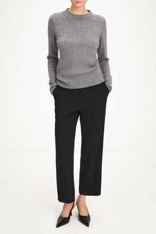 Berzo trousers cropped black stylein model image front
