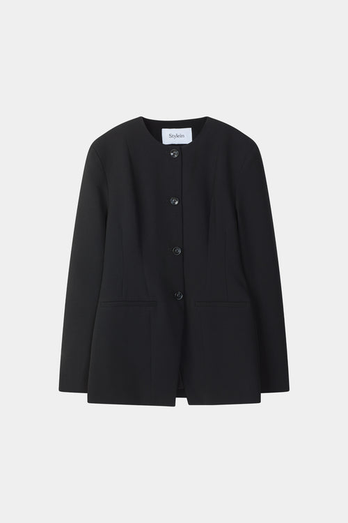 Bova black blazer stylein model image  front