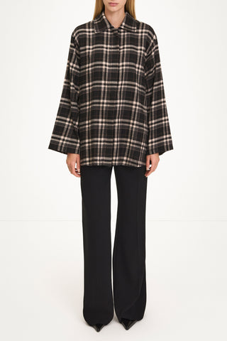 Bremen shirt cotton flannel black check stylein model image front