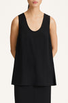 Buccino sleevless top black stylein model image front close