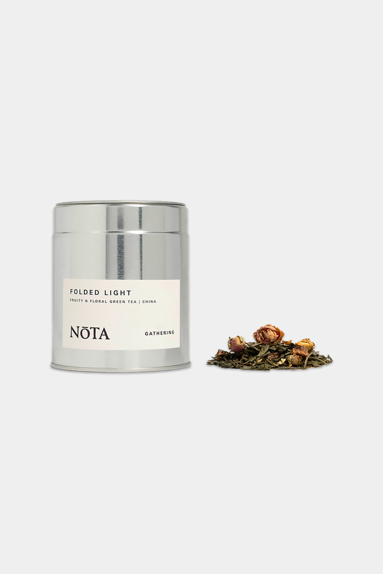 Folded light tea nota stylein packshot