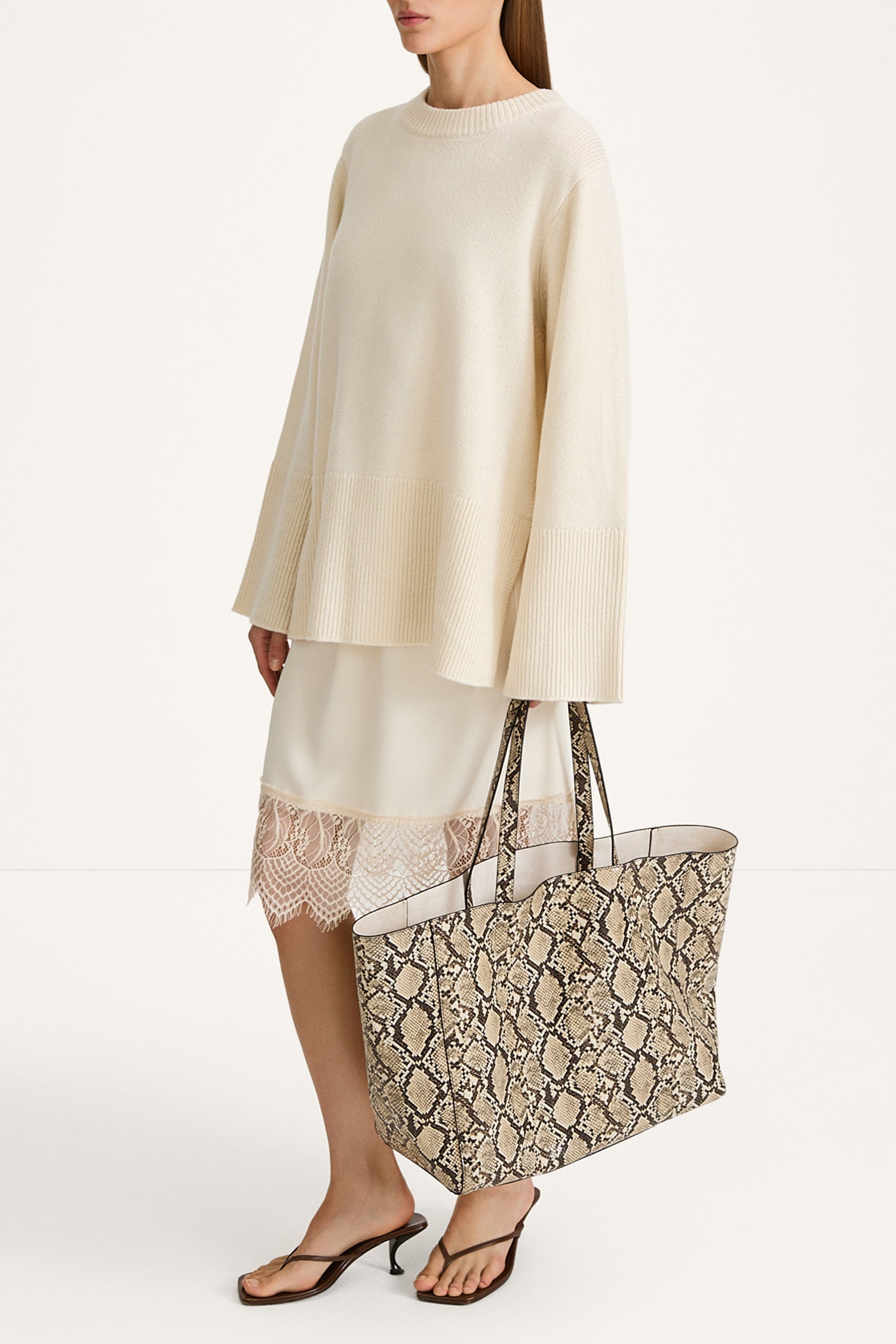 Hala long sleeve knitted sweater cream stylein model image side