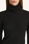 Helea polo sweater black stylein model image close