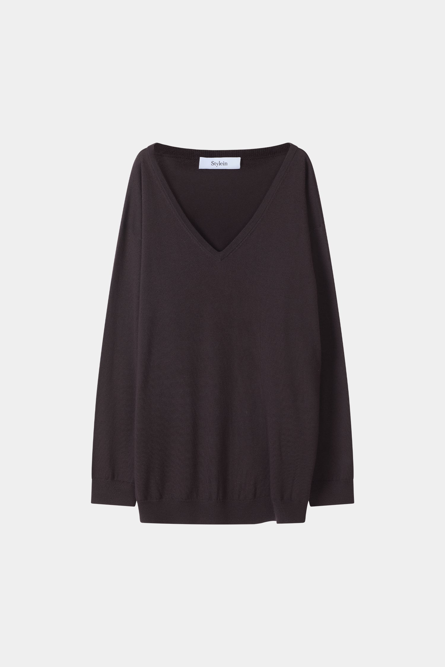 Heramira merino wool v-neck sweater coffee stylein packshot