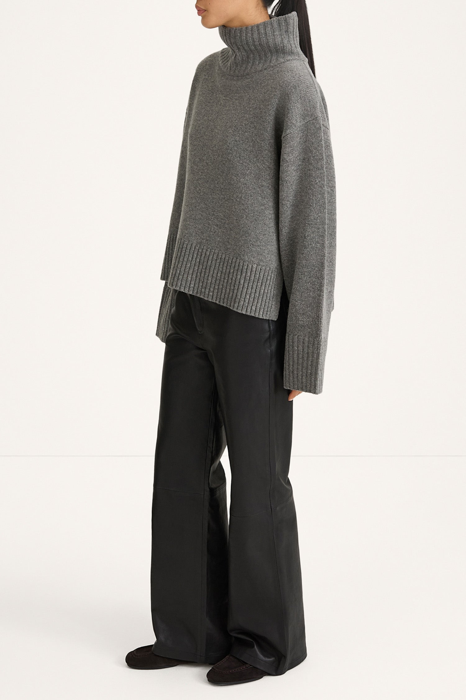 Hilary polo sweater mid grey stylein side