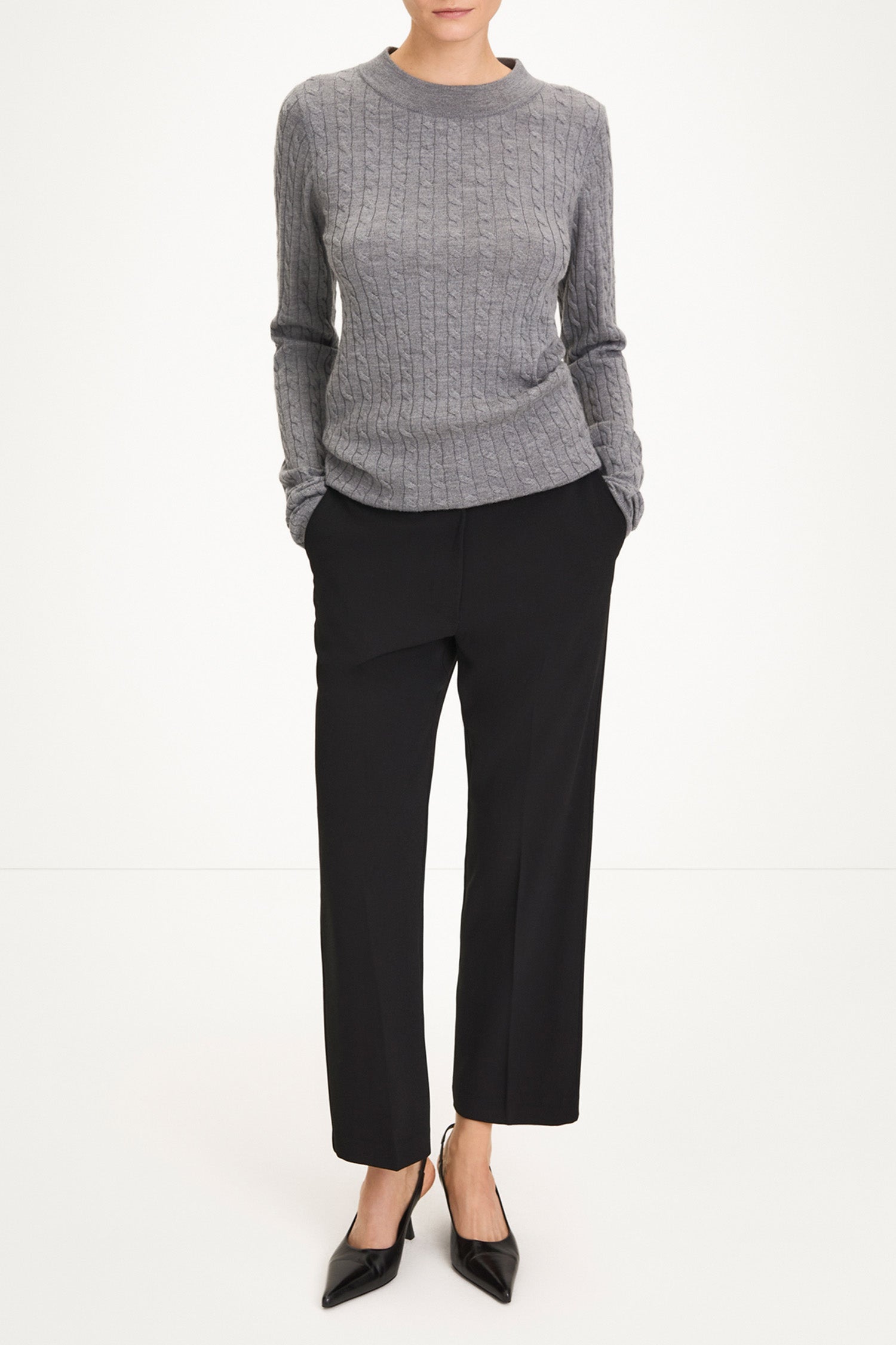 Hollin sweater cable knit merino wool grey stylein model image front