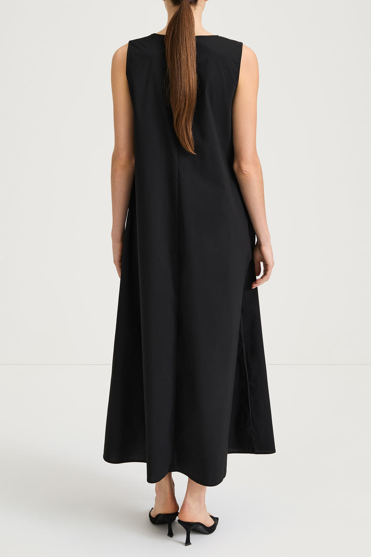 Jaisie long dress black stylein model image back