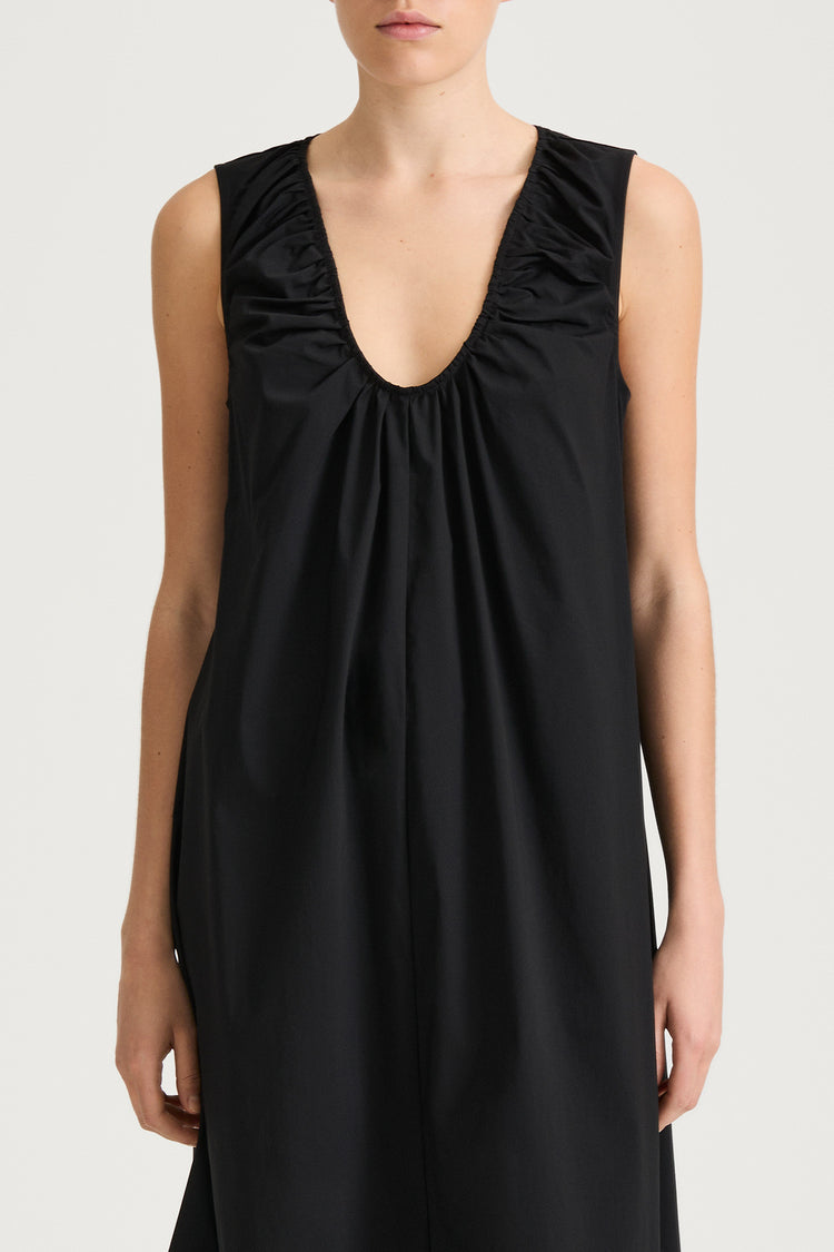 Jaisie long dress black stylein model image close