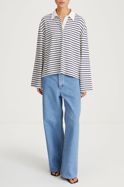 Janelle striped top v-neck collar longsleeve white navy stylein front model image