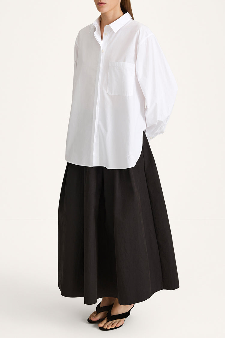 Jansell cotton shirt white stylein model image side