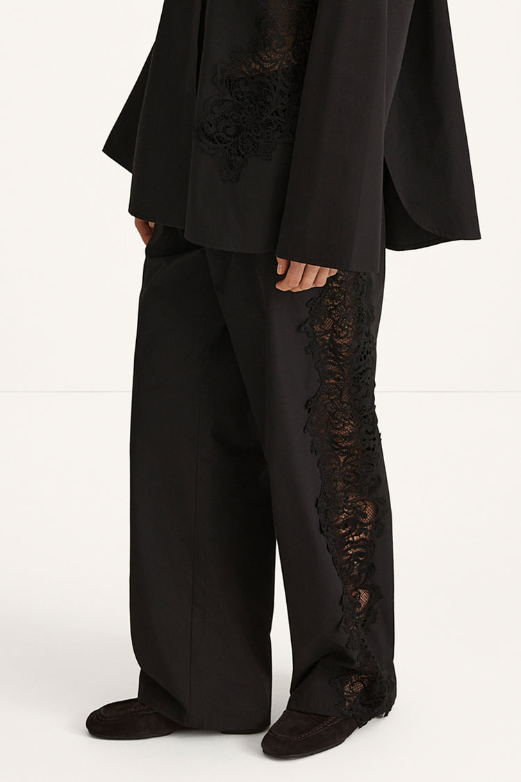 Black trousers with embroidery details stylein jeraldine detail