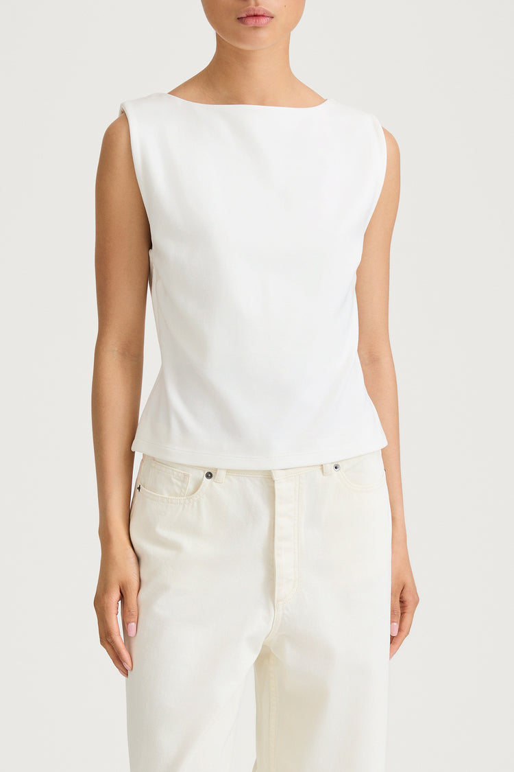Jody sleeveless top cream stylein model image front close
