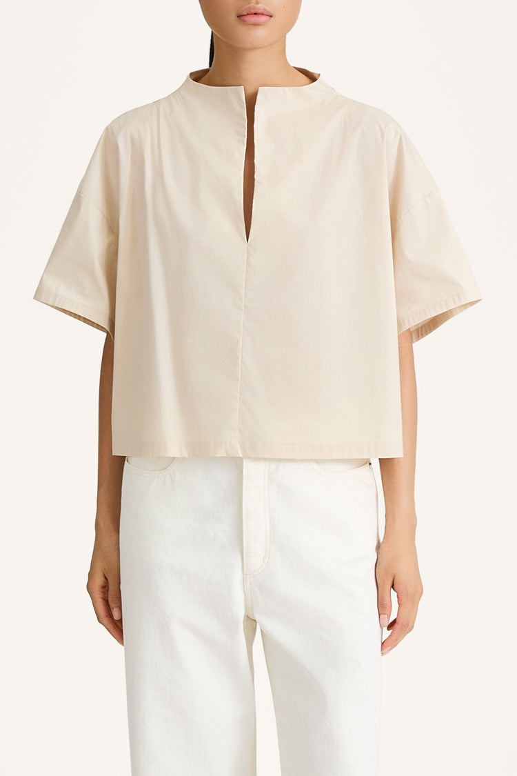 Joelle blouse short sleeve oyster stylein model image close