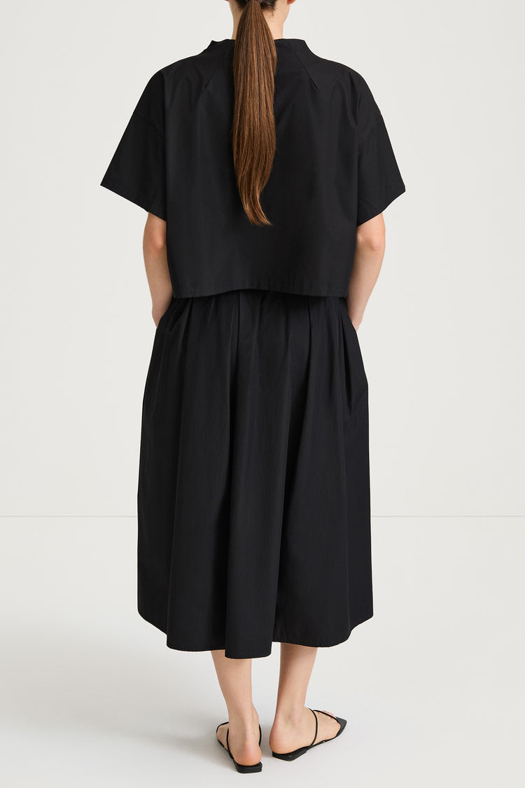 Joelle cropped short sleeve blouse black stylein model image back