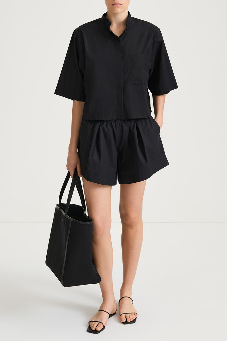 Jojo shorts black stylein front model image front