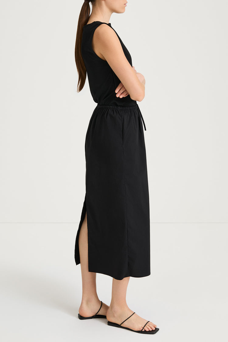 Jolene midi skirt black stylein model image side