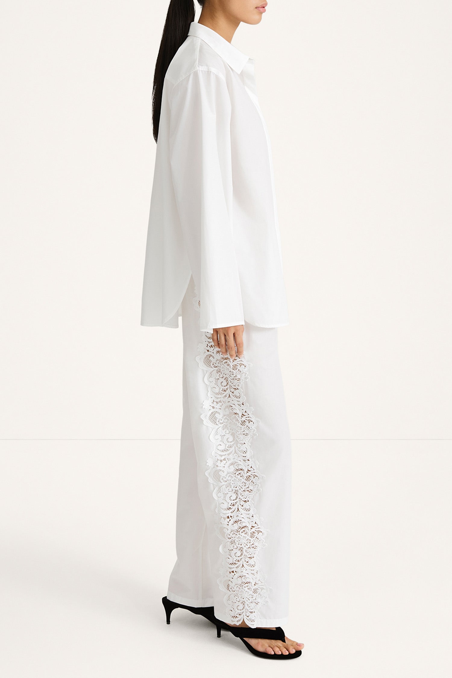 white shirt embroidery stylein jontavi side