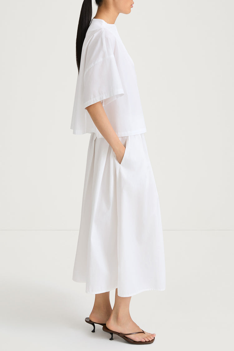 Jorina cotton midi skirt white stylein model image side