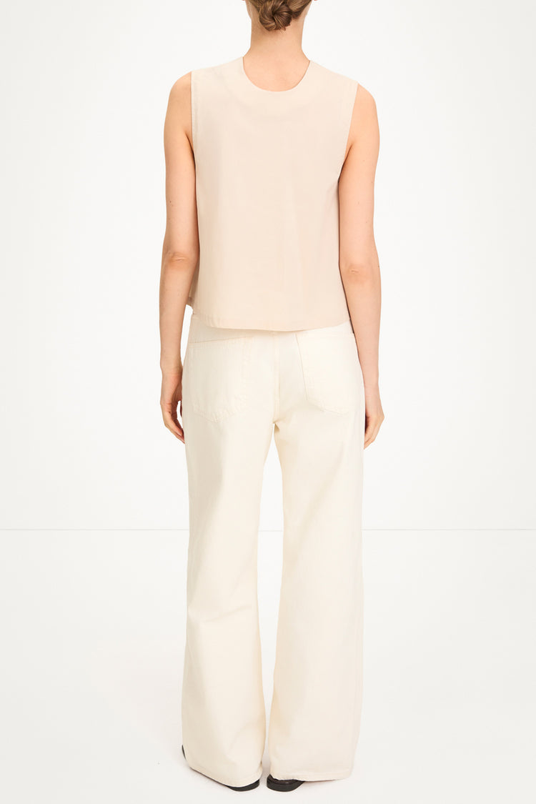 Joya Blouse sleeveless oyster beige stylein model image back