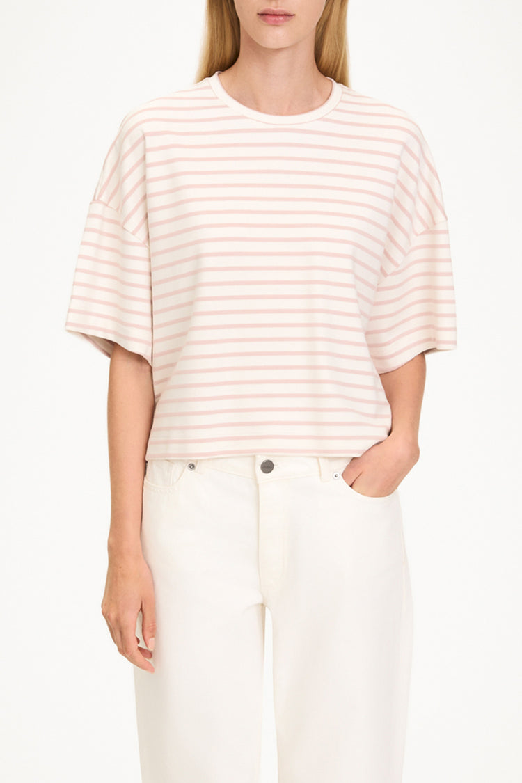 Juniper top boxy t-shirt pink stripe stylein model image front close