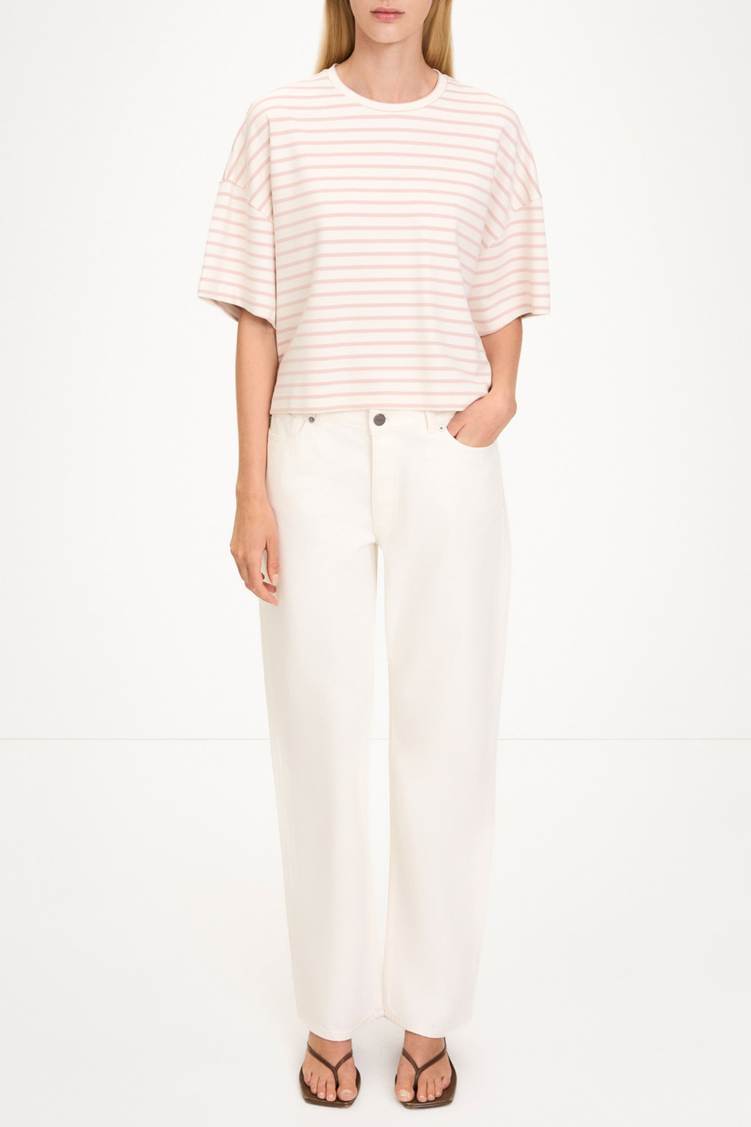 Juniper top boxy t-shirt pink stripe stylein model image front