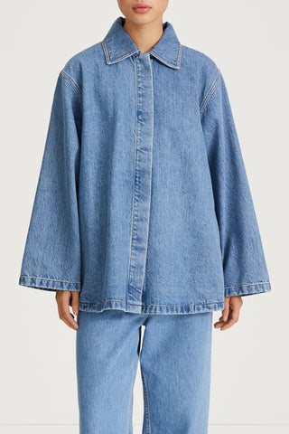 denim jacket vintage blue karen modell image front close up