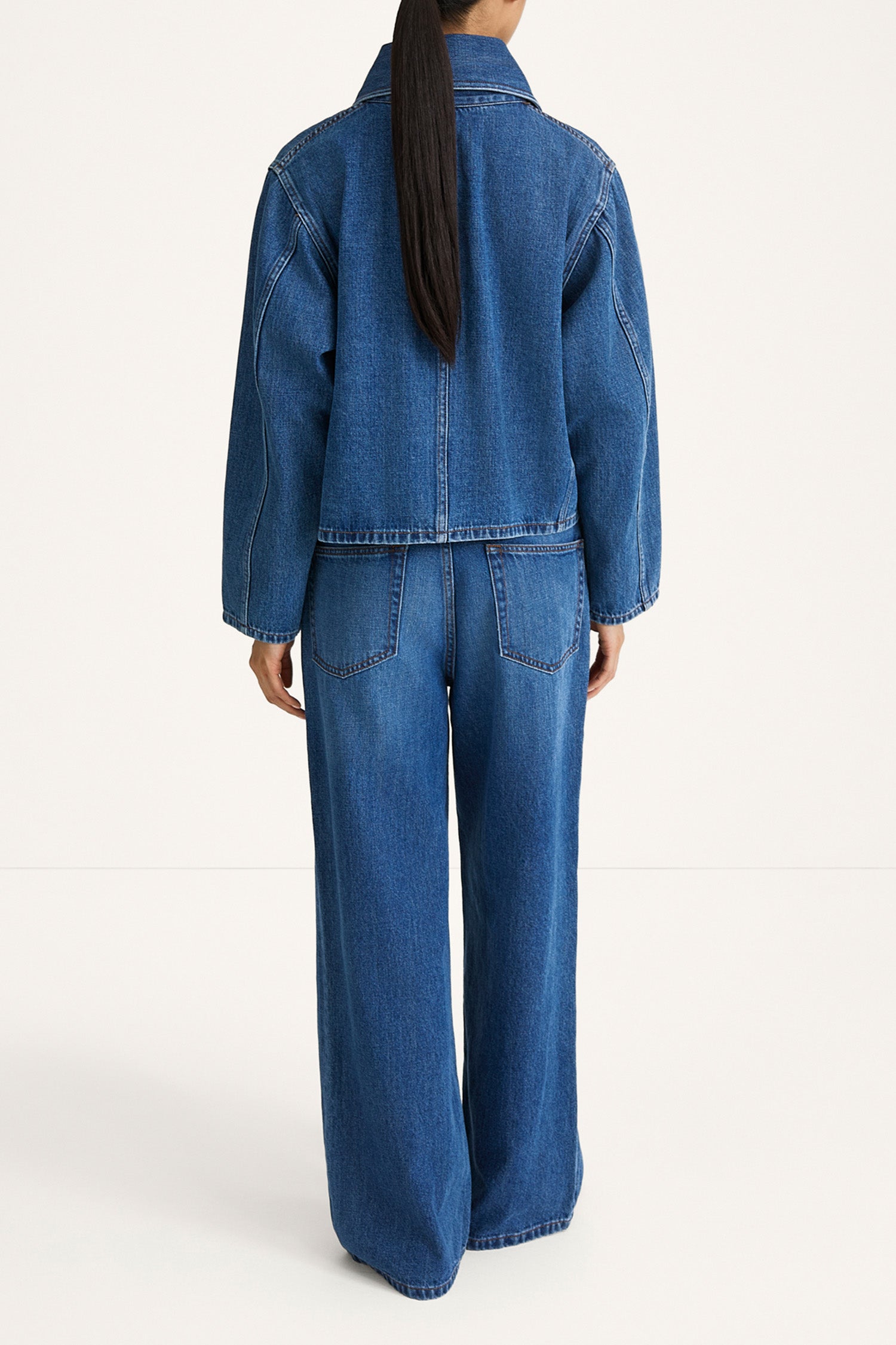 Katniss short denim jacket steel blue stylein model image back