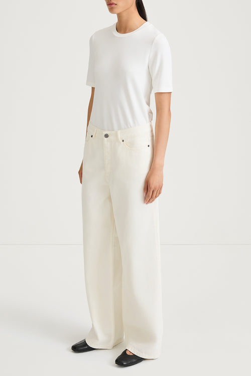 Kayne wide denim ecru stylein model image front