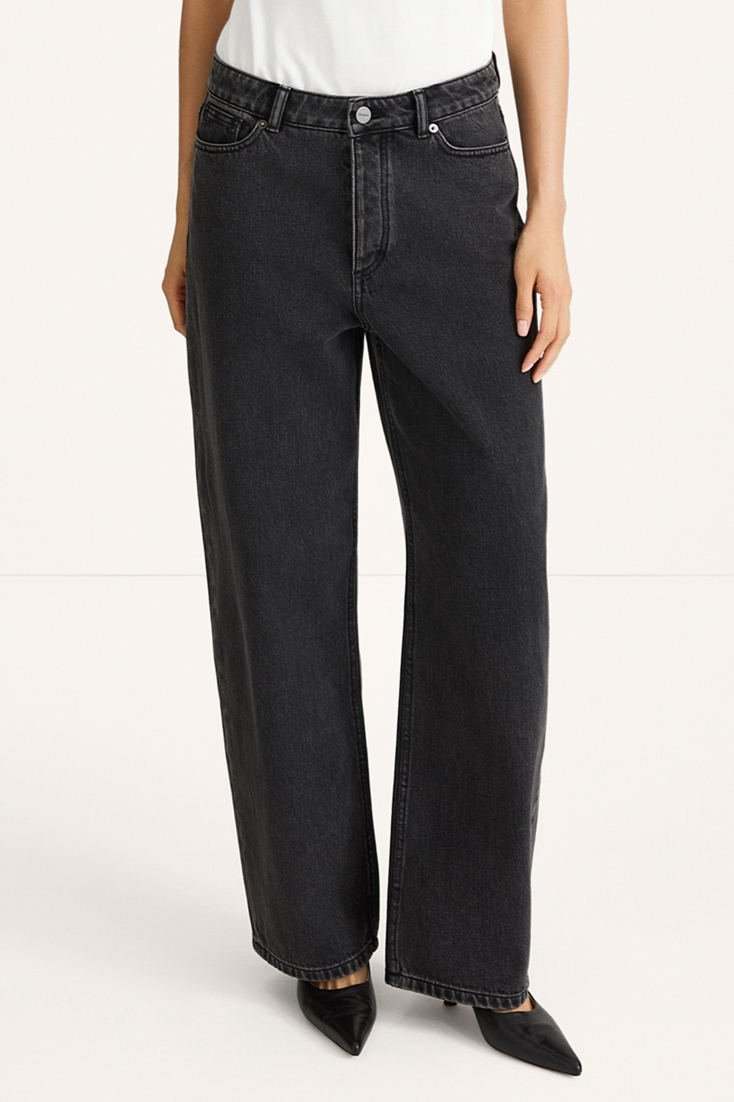 Keanu denim trousers barrel washed out black model image front close
