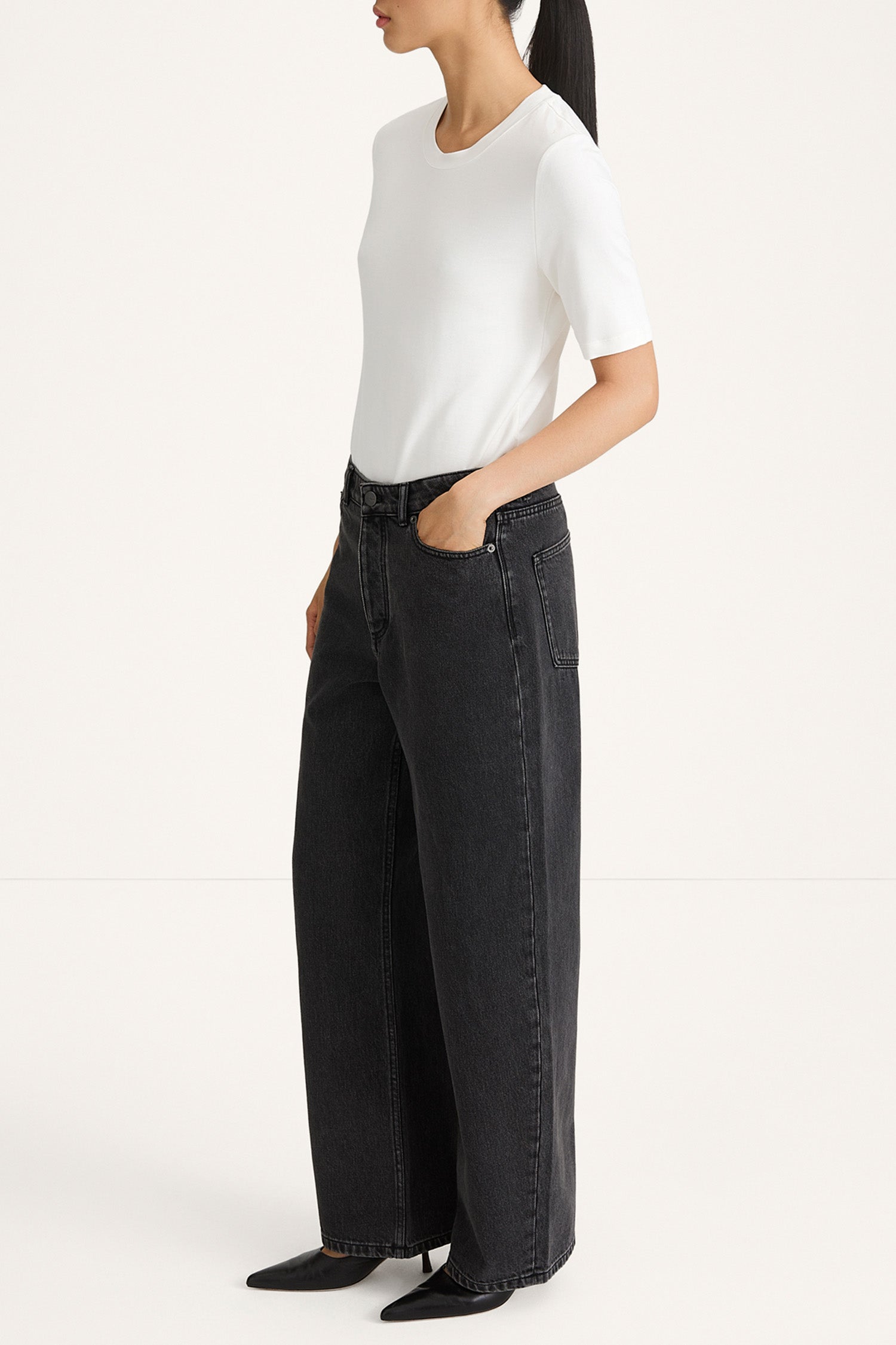 Keanu denim trousers barrel washed out black model image side
