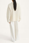 Alpaca knitted white sweater oversized stylein back