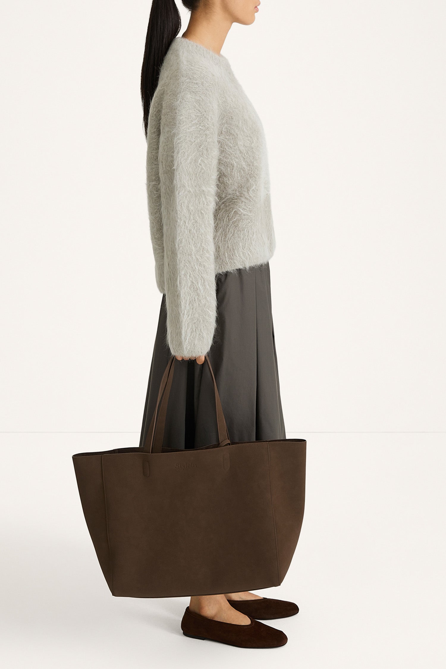 Fluffy oversized sweater in sage green stylein lory side image