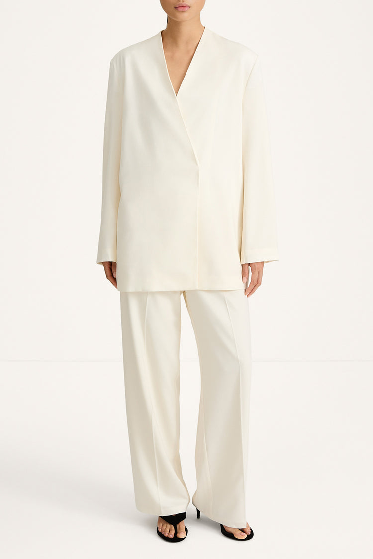 Maggiano blazer ivory stylein front