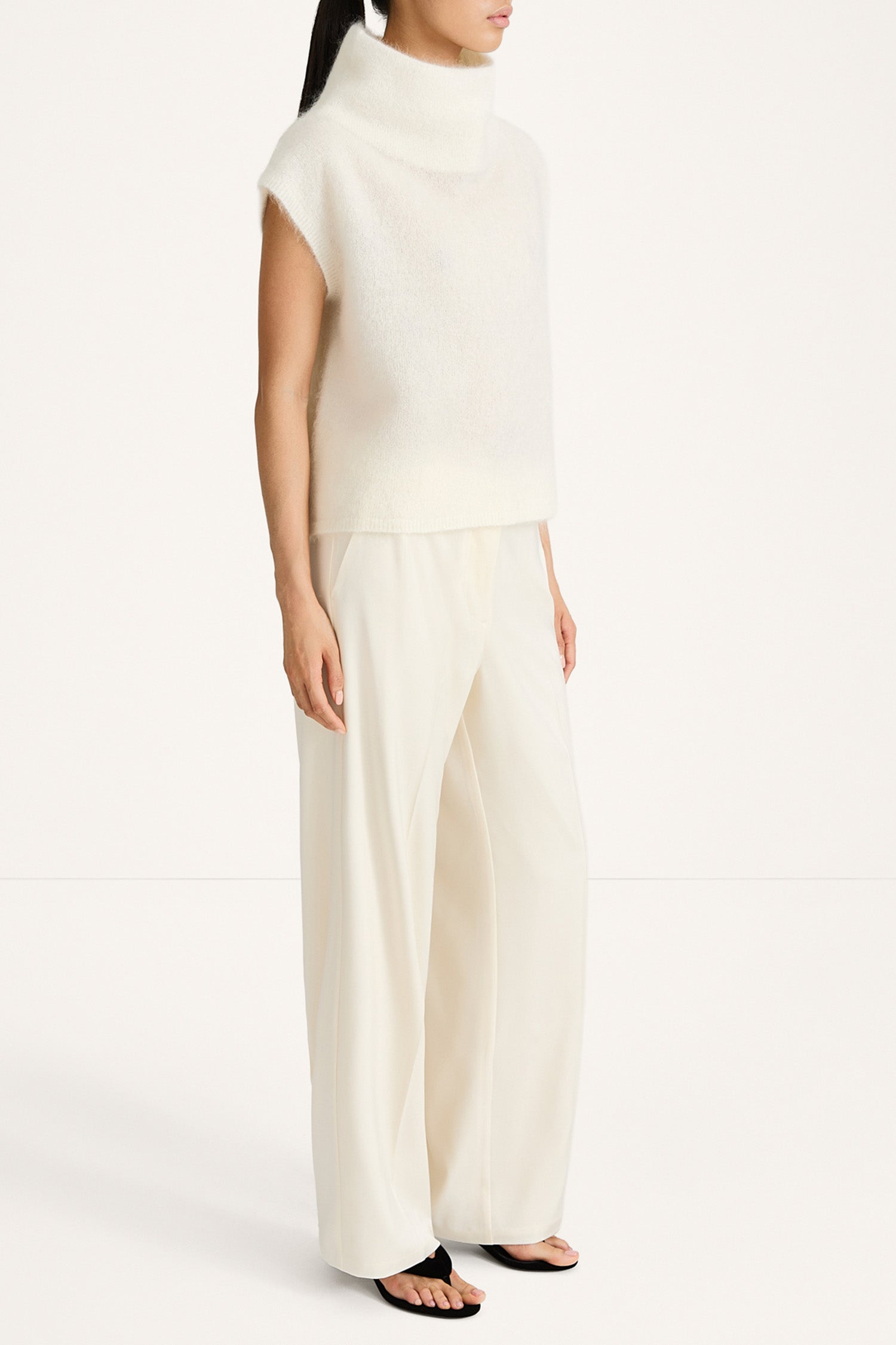 Maggie trousers ivory stylein side