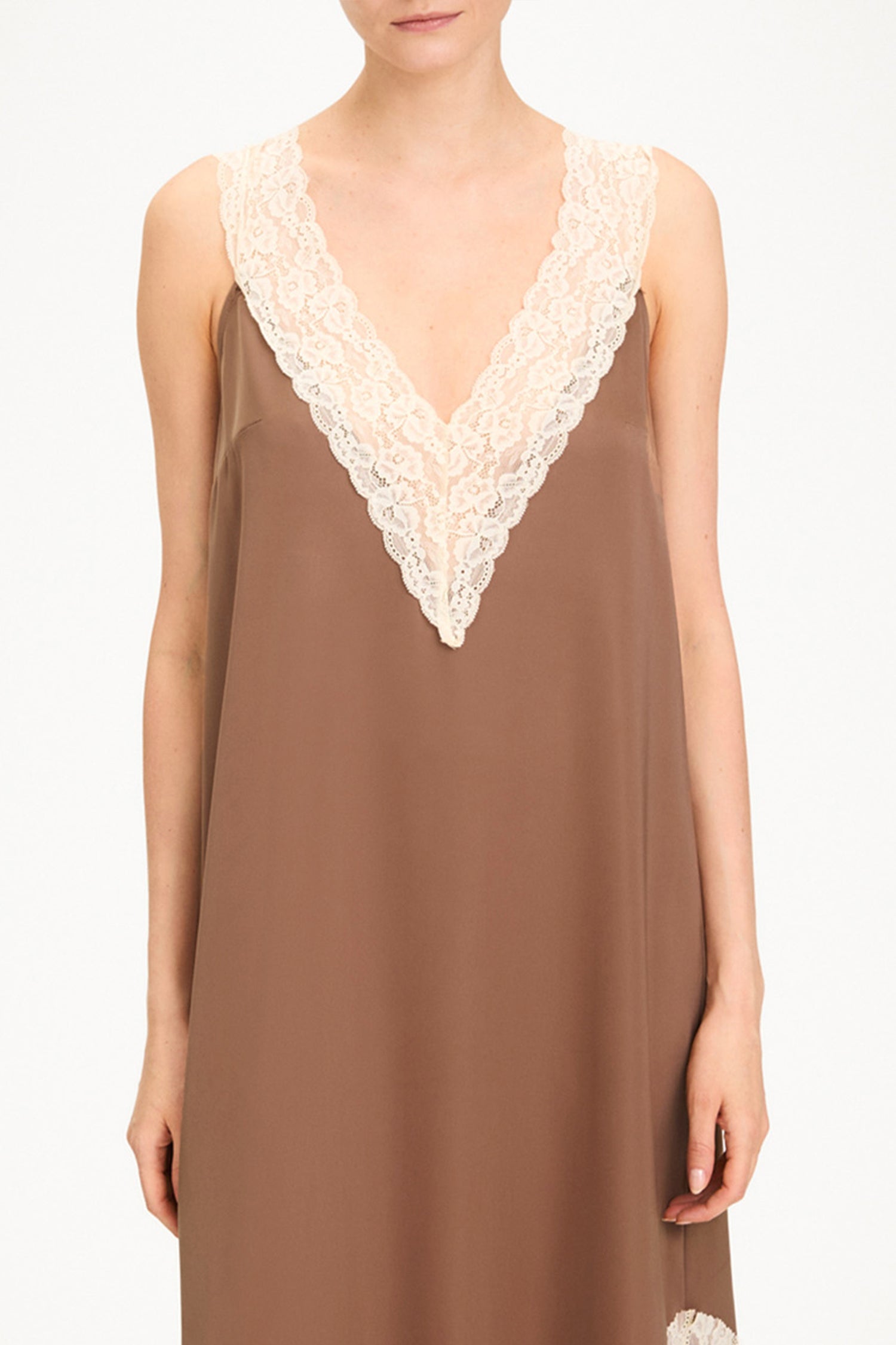 Malea midi dress lace hazel brown stylein model image front close