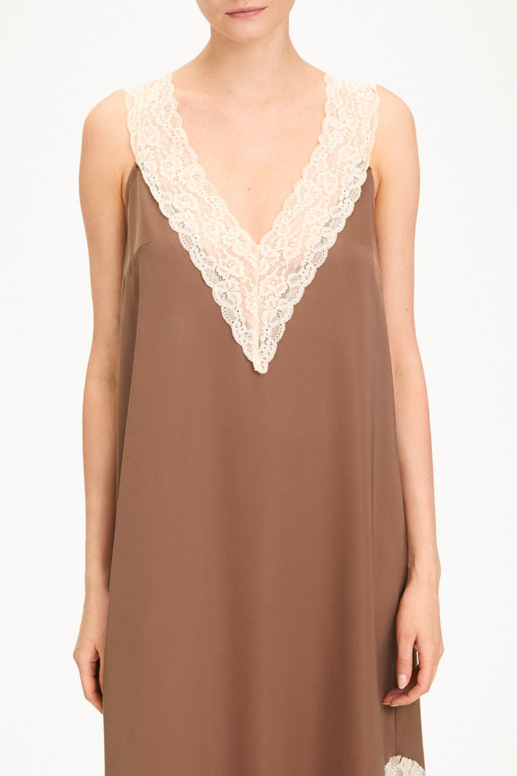 Malea midi dress lace hazel brown stylein model image front close