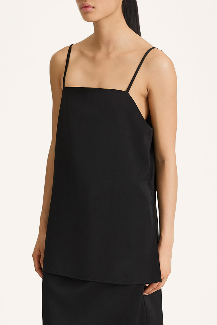 Marianne long top rouleau straps black stylein model image front close
