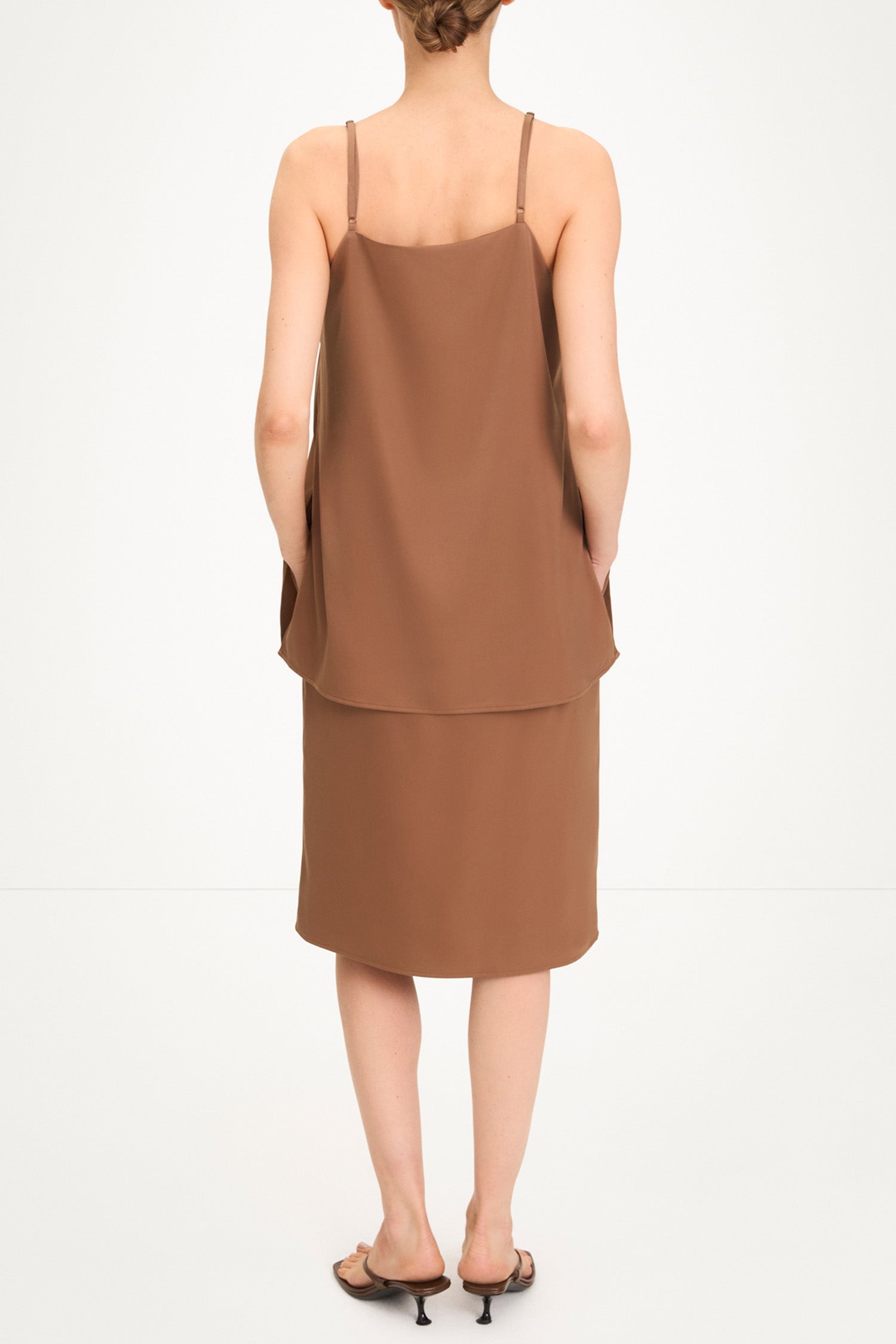 Marianne long top rouleau straps hazel stylein model image back