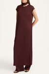 Marigold long satin dress bordeaux stylein model image side front