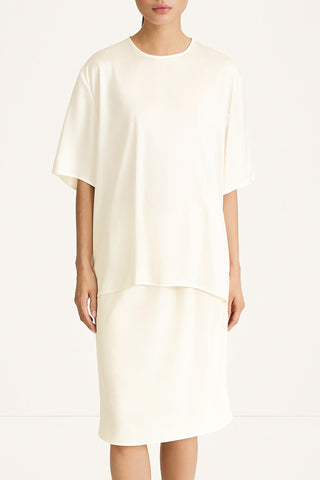 Martano oversized satin t-shirt top ivory stylein model image front close