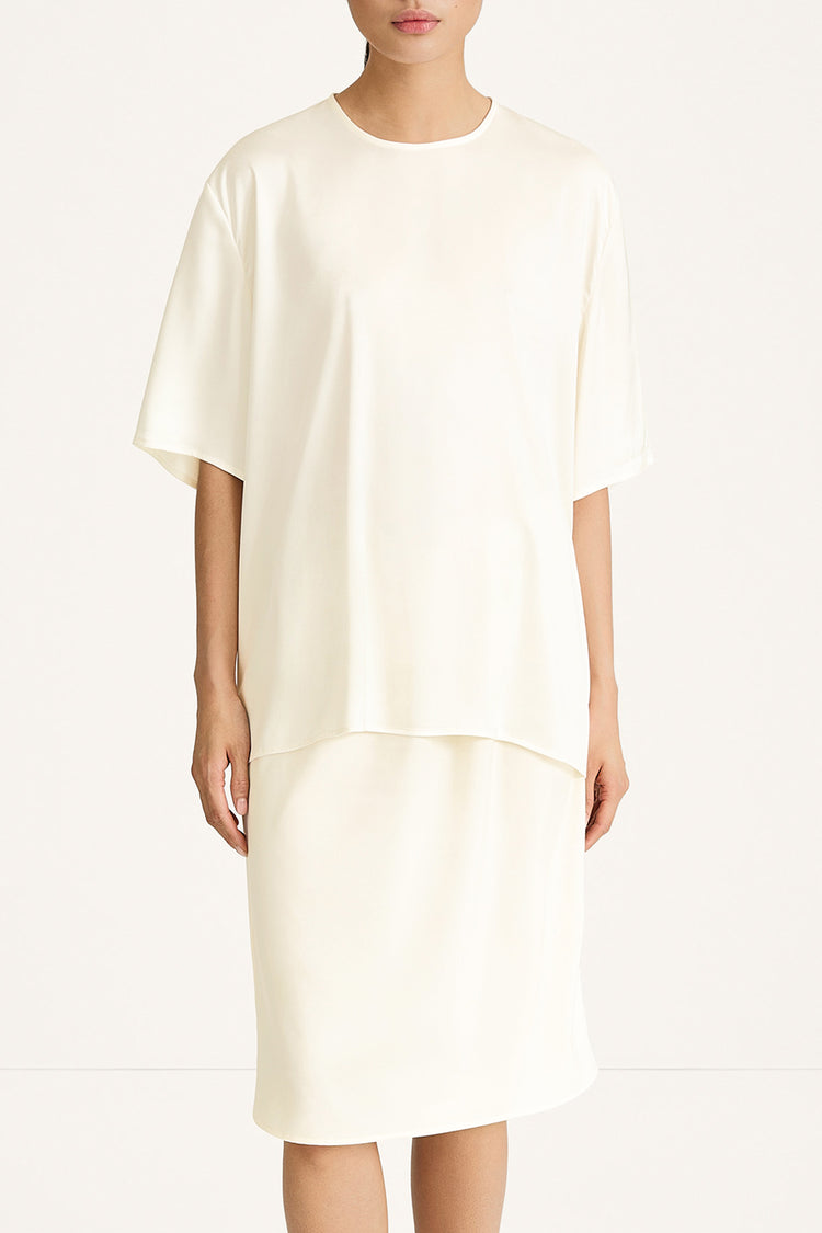 Martano oversized satin t-shirt top ivory stylein model image front close