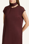 Matino satin scarf bodeaux stylein model image front side