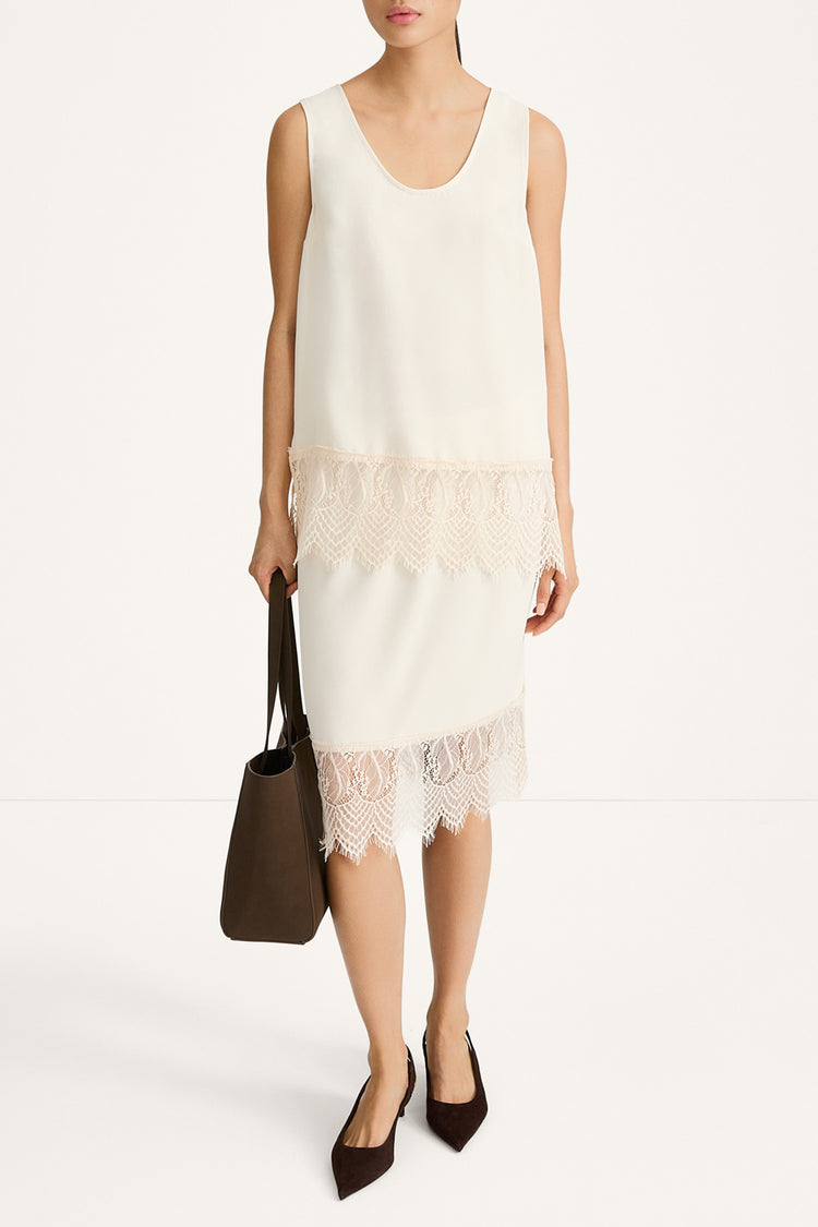 Medonia knee lenght midi skirt lace detail cream stylein model image front