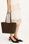 Medonia knee lenght midi skirt lace detail cream stylein close